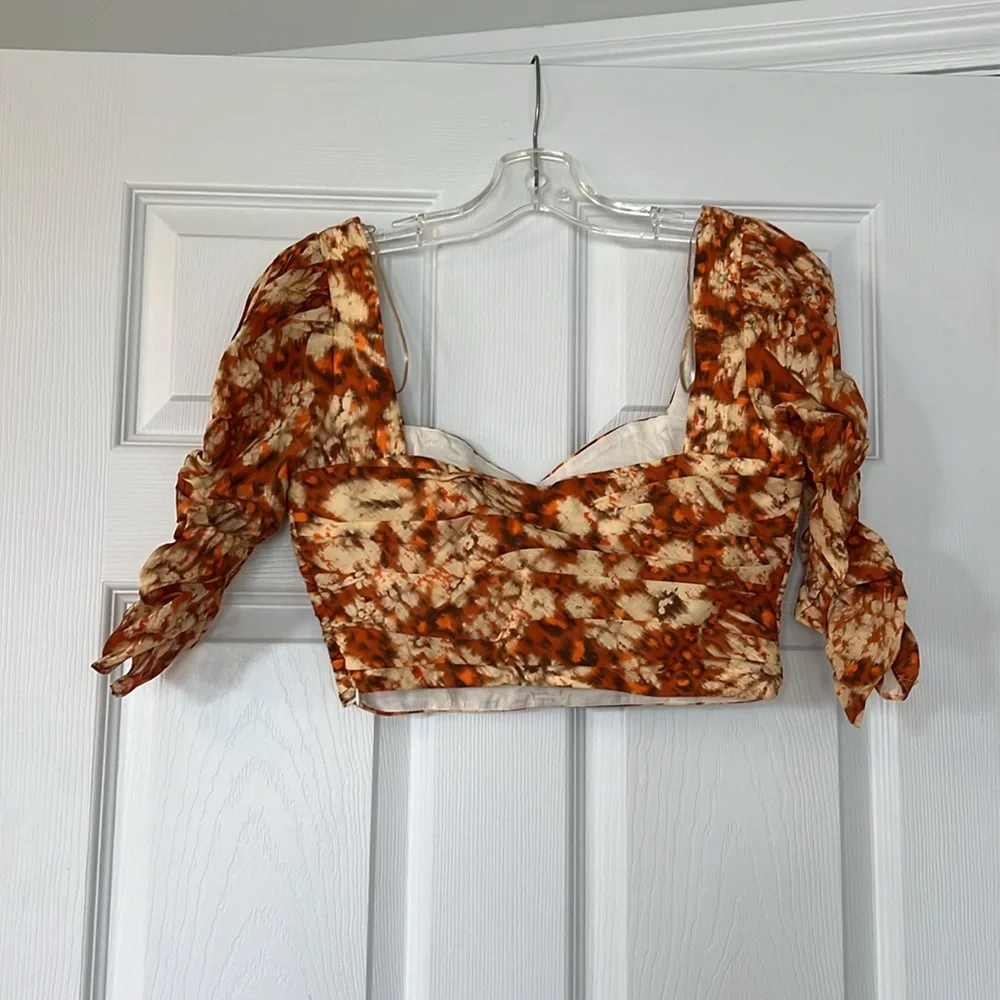 4/$20 NWOT Zara crop top - Picture 2 of 3